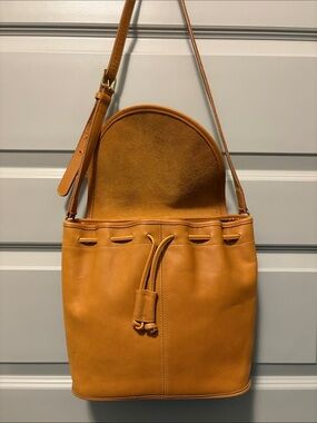 Coach Vintage #4025 Lightweights Collection Shoulder  Pouch